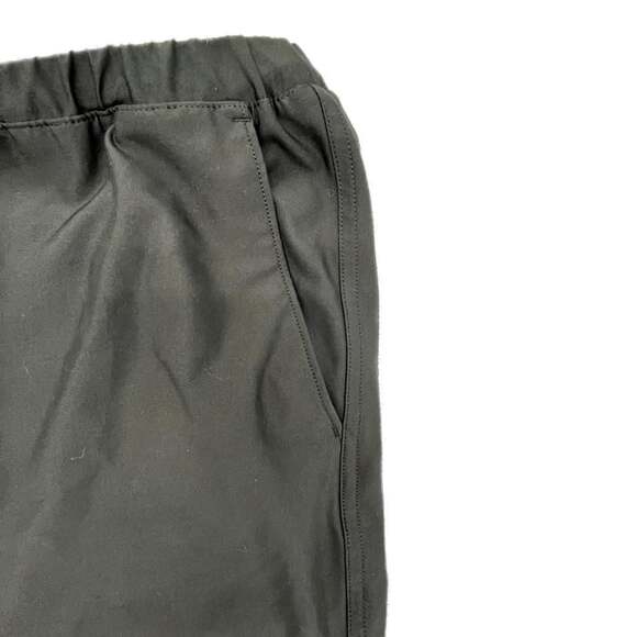 GREG NORMAN Mens All Day Comfort Shorts Drawstring Pull On Grey Size M NWOT - Picture 2 of 5